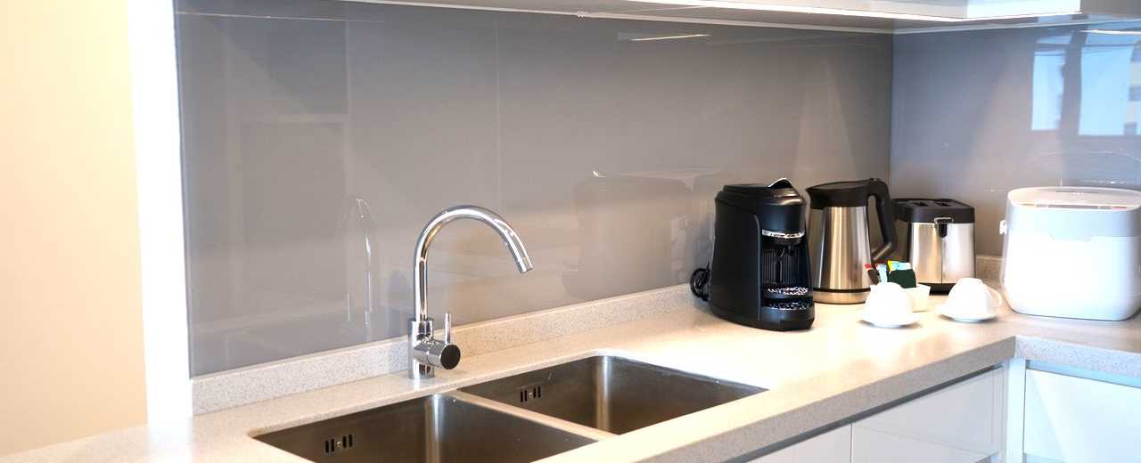 Как подобрать практичный и функциональный кухонный смеситель на сайте KTY