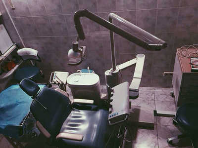 Стоматологическое кресло в квест-комнате "Исчезновение дантиста"