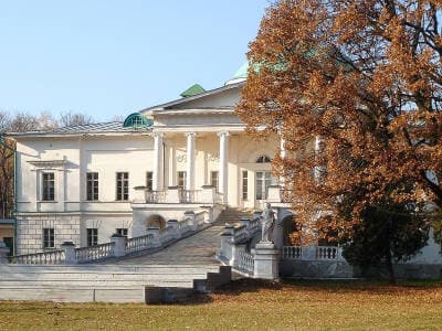 Образец дворцовой архитектуры 19 века - дворец Галаганов в Сокиринцах