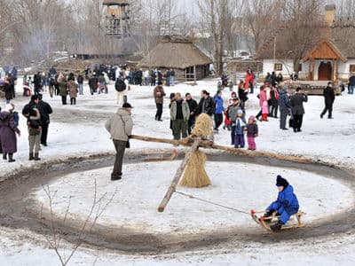 Мамаева Слобода празднование Колодия (Масленицы) в казацкой деревне