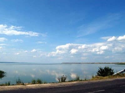 озеро Кагул между Украиной и Молдовой