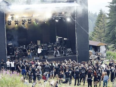посетить фестиваль Carpathian Alliance Metal Festiva во львовской области