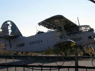 Удивительное кладбище учебных самолетов в Полтаве