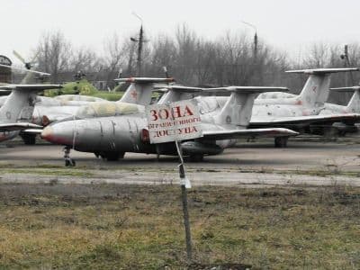 Место с заброшенными самолетами в Запорожской области