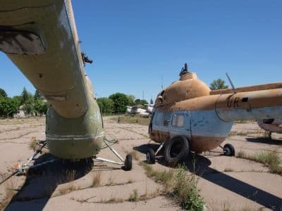  Кладбище самолетов в Полтаве - возможность узнать больше об украинской авиации и посмотреть на легендарную технику.