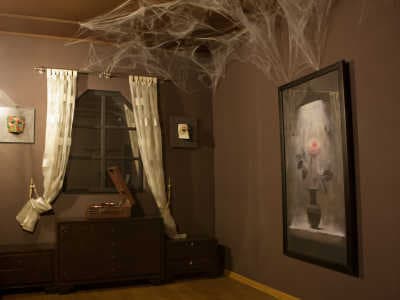 Гостевой дом призрака - квест комната от сети квестов Zigraymo в Киеве на Подоле