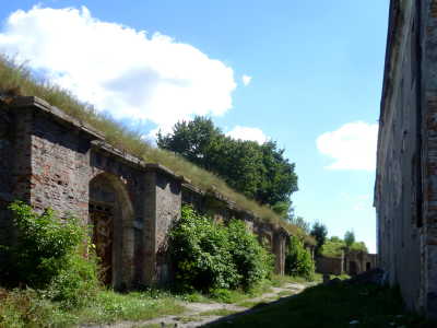 Сооружение находится в Львовской области, построено в 17 веке. Замок расположен на окраине города Броды, местности, которая всегда привлекала внимание жителей близлежащих районов.
