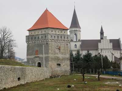Завершение строительства Скалатского замка датируется 1630 годом.