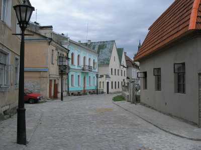 Каменец-Подольский находится на 3 месте в Украине по количеству достопримечательностей культурного и исторического значения, уступая только Киеву и Львову.