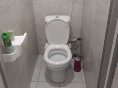 Туалет в хостеле «Подол» возле метро Тараса шевченко.