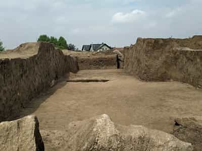 Каменное сооружение древних индоарийских племен в Днепропетровской области. 