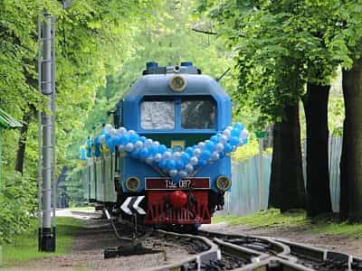 Поезда на львовской детской железной дороге