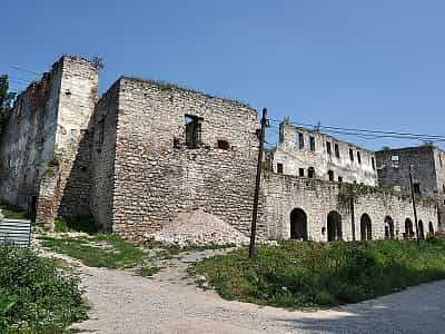 Чортковский замок - бывшая резиденция семьи Гольских и магнатов Потоцких. Является важной частью Национального заповедника "Замки Тернопольщины".