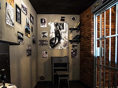 Квест-комната "Побег из Шоушенка" на улице Довженко в Киеве