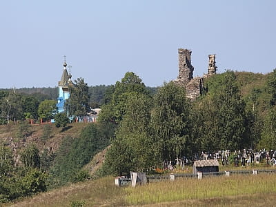 Губковский замок в Ровенской области недалеко от Березно