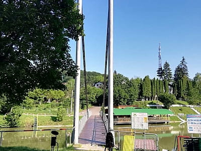  Озеро в загородном комплексе "Львовская Швейцария" 