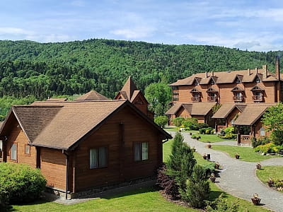 Наслаждайтесь отдыхом в TAOR Karpaty Resort & Spa: комфортные номера, СПА, активные развлечения, ресторан. Незабываемые впечатления в сердце Карпат! 