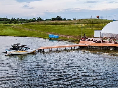  комплекс SIRKA CAMP возле Львова с пляжами, водными развлечениями, комфортным проживанием и вкусной кухней. Идеальное место для релакса и активного отдыха. 