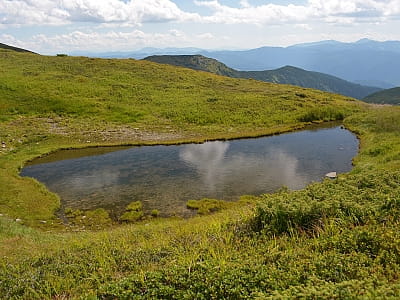 Озеро Медведицы - самый высокогорный водоем Украины