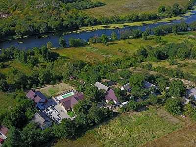 Вкусные домашние блюда в загородном комплексе «Родовое гнездо» в селе Губник Винницкой области 