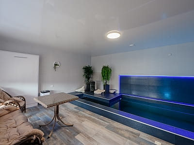 Уютные номера в загородном комплексе California на Яворовском озере возле Львова