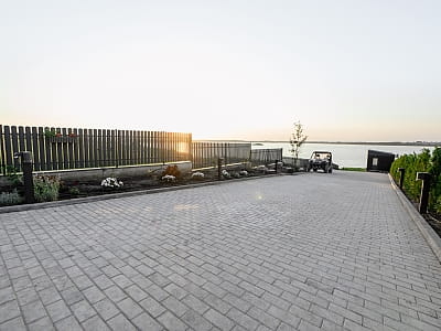 Загородный комплекс California - отдых на Яворовском море под Львовом