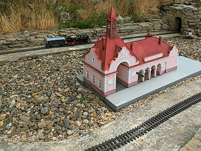 Единственный в мире музей миниатюр замков Украины: более 20 известных фортификационных сооружений в масштабе 1:50, истории, легенды, мастерская детализация, семейный отдых.