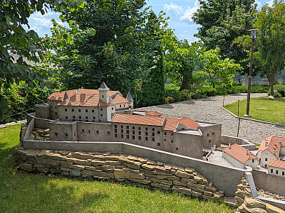 Замок Паланок в музее миниатюр «Замки Украины» в Каменце-Подольском