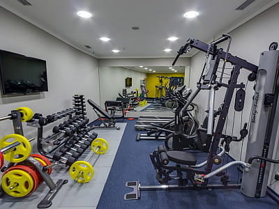Тренажерный зал в загородном комплексе City Holiday Resort & SPA в селе Петропавловская Борщаговка возле Киева