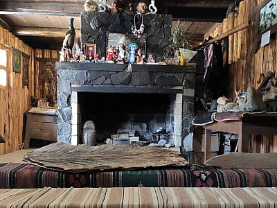 Музей «Гуцульской магии» в Верховине – мир мольфаров, легенд и древних обрядов Карпат. Экспонаты, мастер-классы, магия традиций.