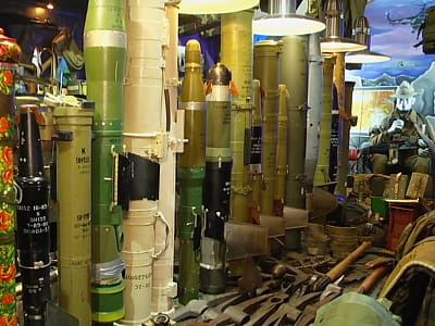 Музей эволюции мин в Хмельницком — уникальная коллекция саперных инструментов, мин и артефактов от XIX века до современности.