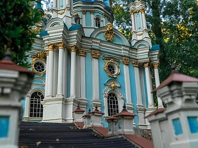 Парк-музей «Украина в миниатюре» – это уникальное место, где вся страна раскрывается перед посетителями в масштабе 1:33.