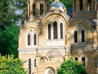 Владимирский собор в парке-музее «Украина в миниатюре»