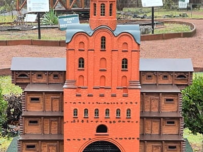 Парк-музей «Украина в миниатюре» – это уникальное место, где вся страна раскрывается перед посетителями в масштабе 1:33.