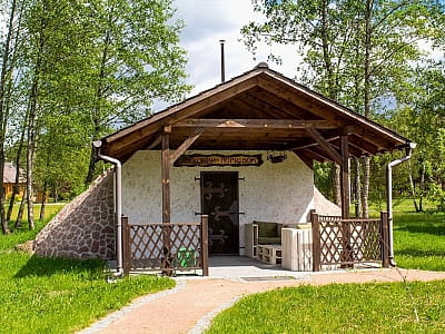 медовый погреб в загородном комплексе «Чудодиево» в селе Вышполь Житомирской области