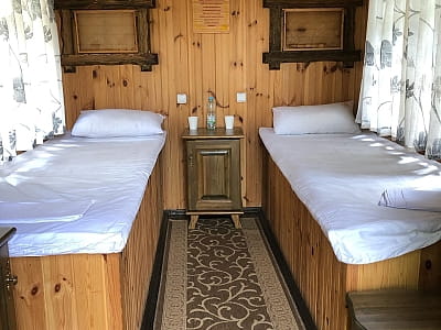 пчелиная терапия в аппи домиках в загородном комплексе «Чудодиево» в селе Вышполь Житомирской области