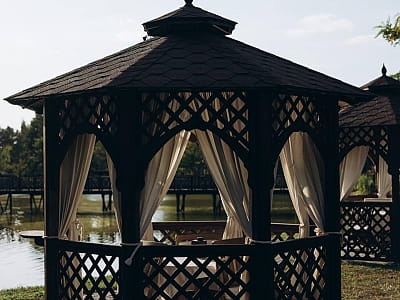 беседка в загородном комплексе «Чудодиево» в селе Вышполь Житомирской области