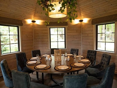 маленькая хижина в загородном комплексе «Чудодеево» в селе Вышполь Житомирской области