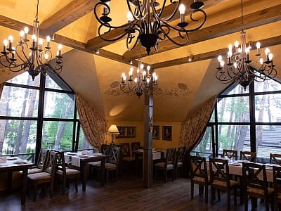 ресторан в загородном комплексе «Чудодиево» в селе Вышполь Житомирской области