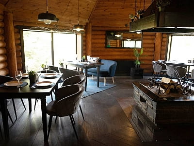 большая хижина в загородном комплексе «Чудодеево» в селе Вышполь Житомирской области