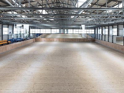 Конно-спортивный комплекс DERGACHOV в селе Веремья Киевской области