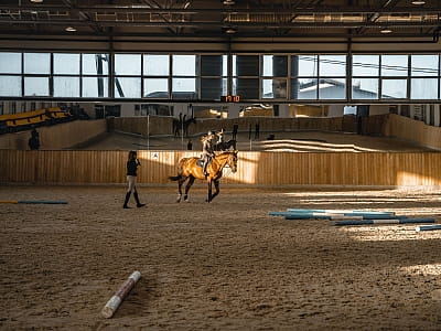 Конно-спортивный комплекс DERGACHOV в селе Веремья Киевской области