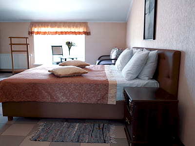 гостиничные номера в загородном комплексе DERGACHOV в селе Веремье Киевской области