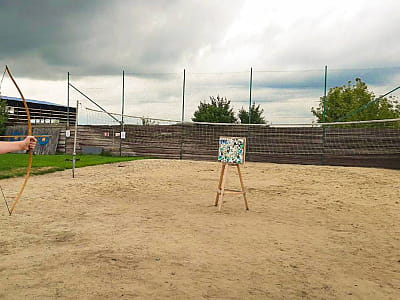 волейбольная площадка в загородном комплексе DERGACHOV в селе Веремье Киевской области