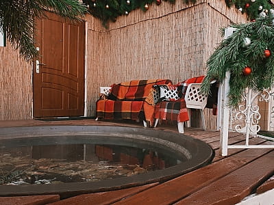 карпатский чан в загородном комплексе Орияна