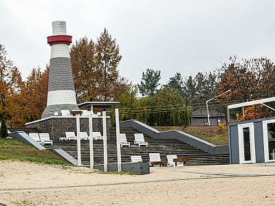 Perlyna Resort – современный загородный комплекс, расположенный в живописной местности с видом на Днепр и зеленые просторы.