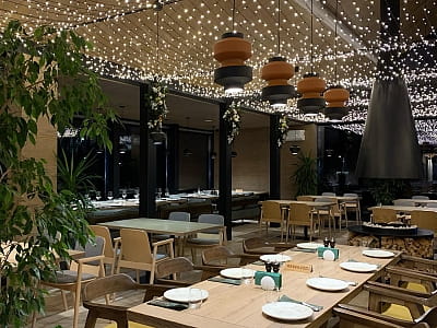 ресторан европейской и авторской кухни «Underwood» в загородном комплексе Selena Family Resort возле Черкасс