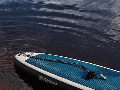 прогулки на SUP досках в загородном комплексе «Тихий Лес» на берегу Днепра