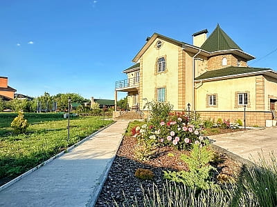 дом на 12 спальных мест с оборудованной кухней в загородном комплексе Villa Village в селе Слобода возле Черкасс