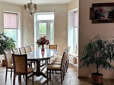 дом на 12 спальных мест с оборудованной кухней в загородном комплексе Villa Village в селе Слобода возле Черкасс